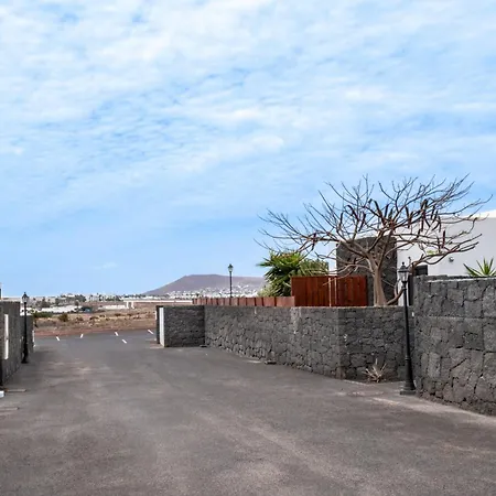 Casa Rosa * Playa Blanca