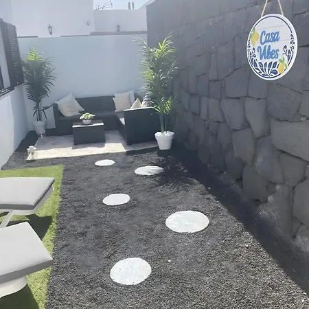 Casa Rosa * Playa Blanca